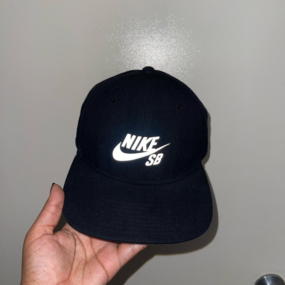 Nike SB SnapBack hat